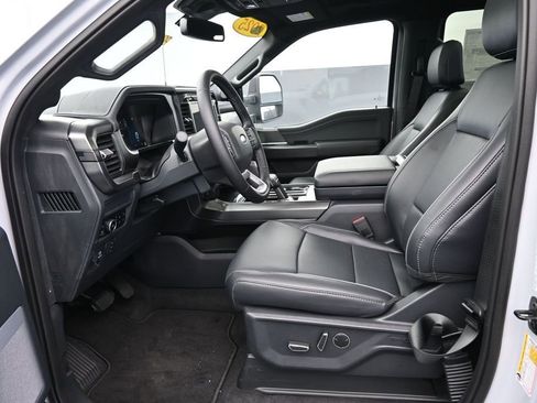 Used 2025 Ford F150 Lariat w/ Equipment Group 502A High AWD/4WD image 16