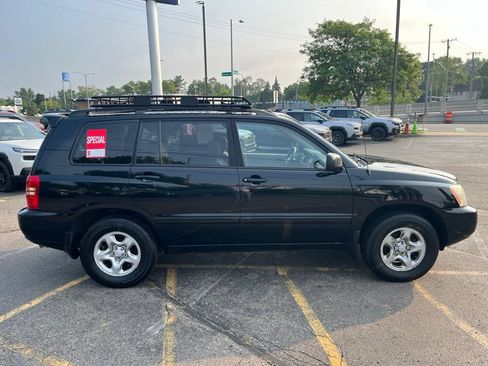 Used 2003 Toyota Highlander 2WD w/ Quick-Order Pkg image 4