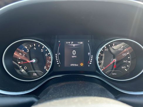 Used 2020 Jeep Compass Latitude w/ Cold Weather Group AWD/4WD image 16