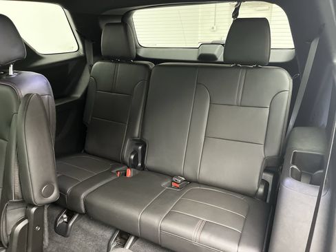 Certified 2023 Chevrolet Traverse RS AWD/4WD image 14