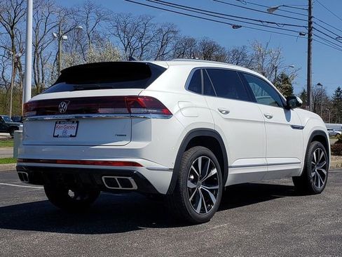 New 2026 Volkswagen Atlas Cross Sport SEL Premium R-Line AWD/4WD image 4