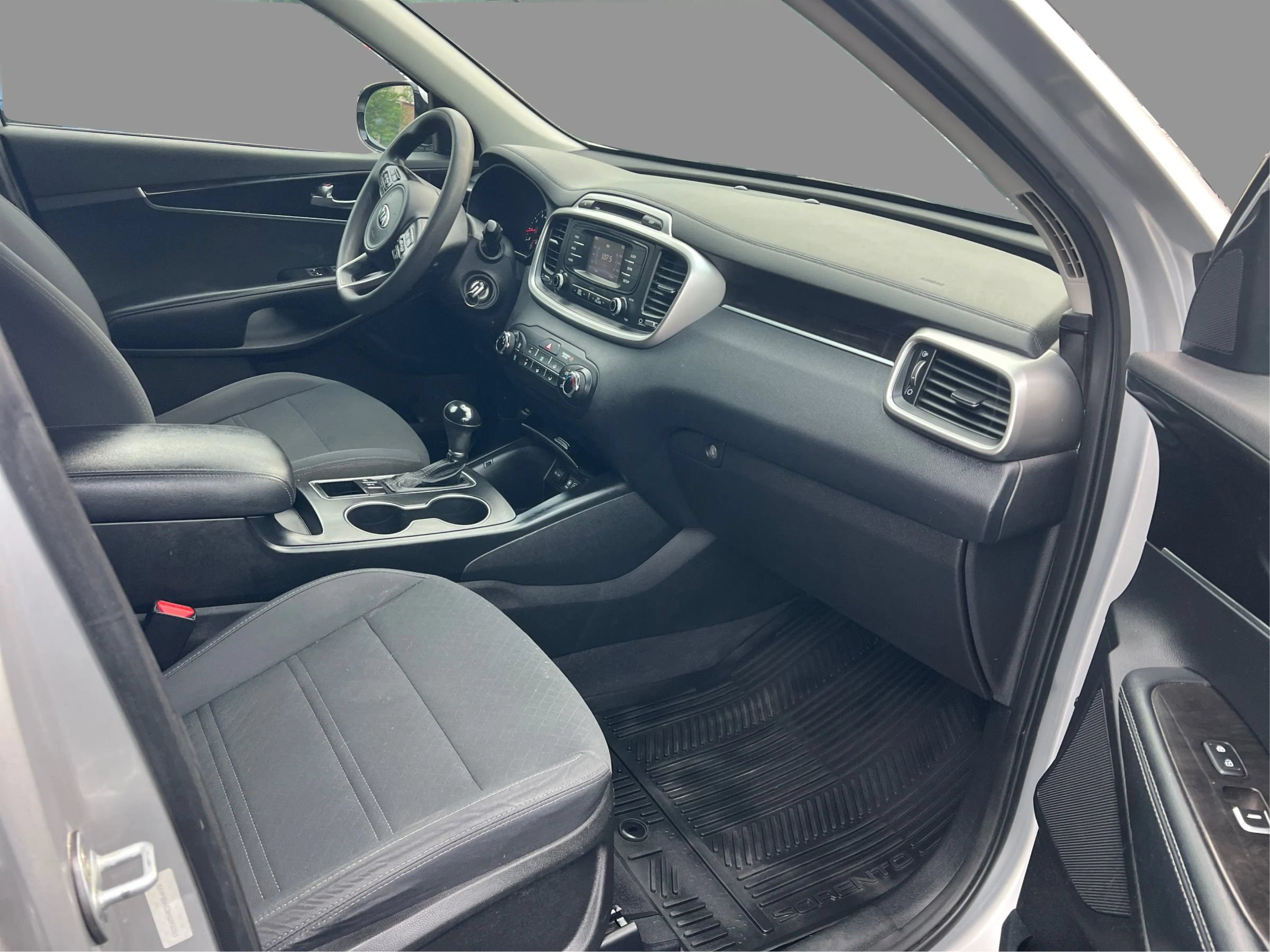 Used 2017 Kia Sorento AWD image 24