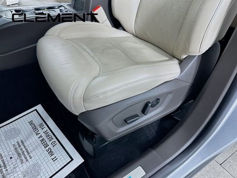 Certified 2021 Ford Explorer Platinum w/ Equipment Group 601A image 30