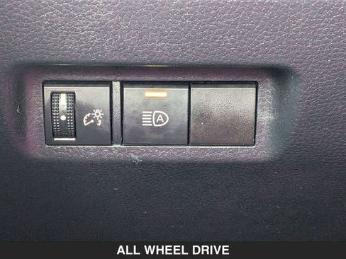 Used 2019 Toyota RAV4 LE image 18