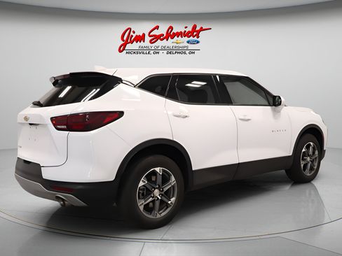 Used 2025 Chevrolet Blazer LT FWD image 6