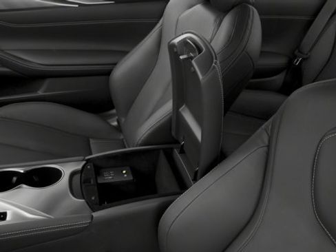 Used 2017 INFINITI Q60 w/ Premium Plus Package 2.0T image 18