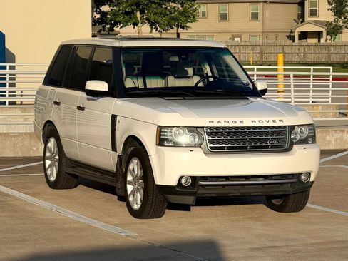 Used 2010 Land Rover Range Rover Supercharged AWD/4WD image 18