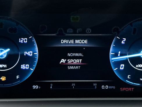 Certified 2024 Kia Seltos EX image 9