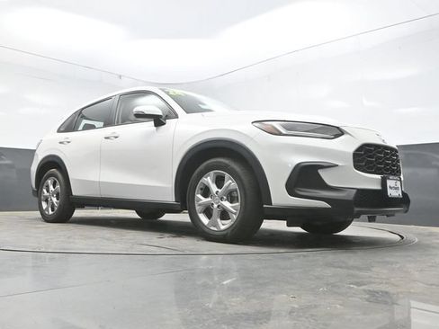 Used 2024 Honda HR-V LX image 37