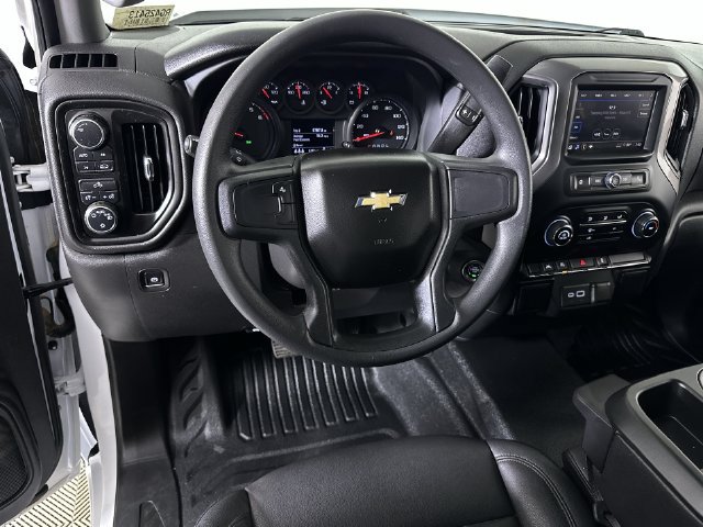 Used 2024 Chevrolet Silverado 1500 W/T w/ Trailering Package AWD/4WD image 11