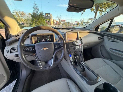 Used 2014 Chevrolet Volt Premium w/ Premium Trim Package FWD image 19