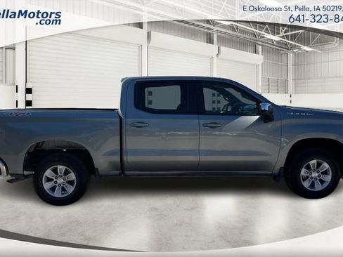 Used 2025 Chevrolet Silverado 1500 LT AWD/4WD image 2
