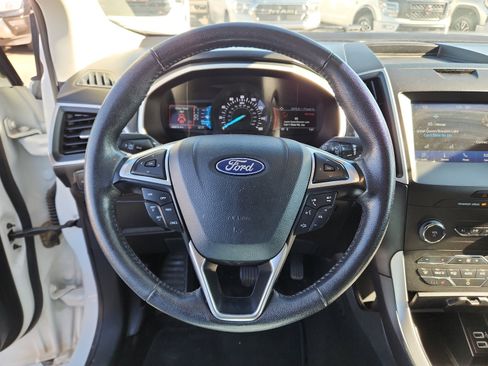 Used 2020 Ford Edge SEL w/ Convenience Package image 17