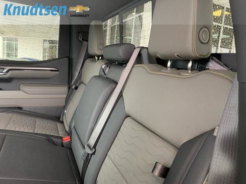 New 2026 Chevrolet Silverado 1500 ZR2 AWD/4WD image 17