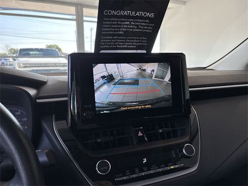 Used 2023 Toyota Corolla LE image 23