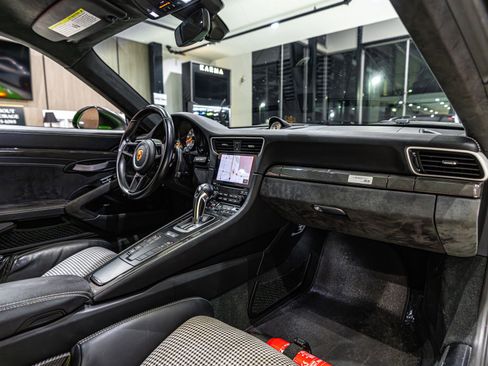 Used 2019 Porsche 911 GT3 RS image 28