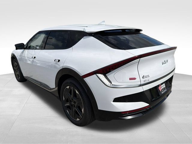 New 2026 Kia EV6 Wind RWD image 5