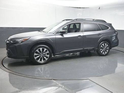 Used 2024 Subaru Outback Limited XT AWD/4WD image 4