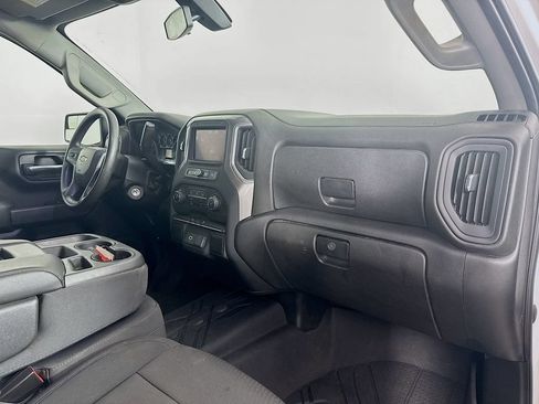Used 2020 Chevrolet Silverado 1500 Custom w/ Custom Convenience Package AWD/4WD image 28