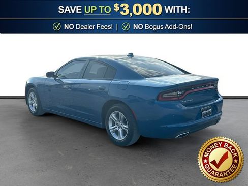 Used 2023 Dodge Charger SXT w/ Cold Weather Package RWD image 4