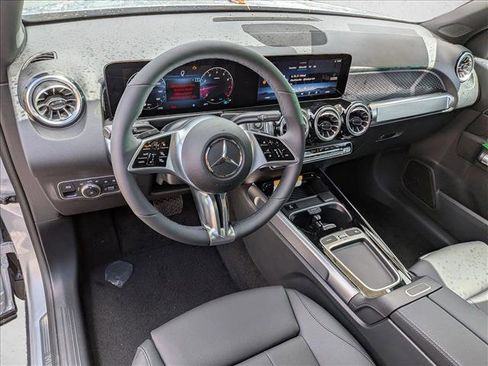 New 2026 Mercedes-Benz GLB 250 4MATIC image 3