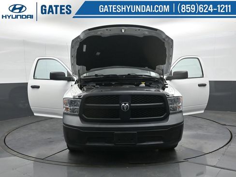 Used 2017 RAM 1500 Tradesman w/ Power & Remote Entry Group image 32