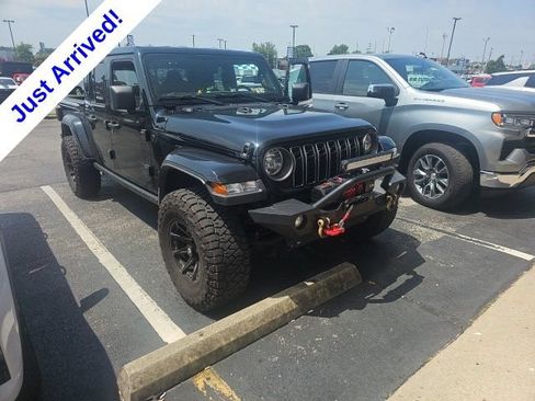 Used 2025 Jeep Gladiator Sport AWD/4WD image 1