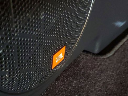 Used 2021 Toyota RAV4 XLE Premium w/ Carpet Mat Package (TMS) image 9