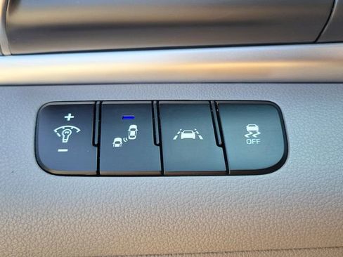 Used 2020 Hyundai Elantra Value Edition FWD image 19