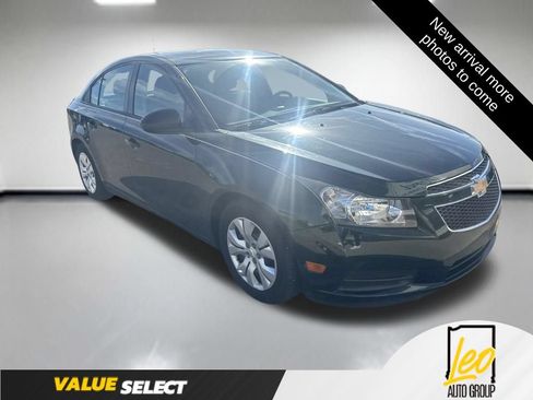 Used 2014 Chevrolet Cruze LS FWD image 4