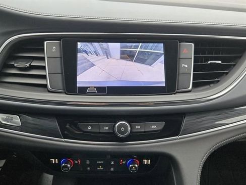 Used 2020 Buick Enclave Preferred image 22