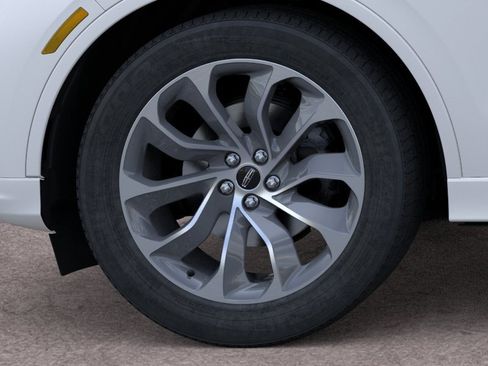 New 2026 Lincoln Aviator 2WD w/ Jet Appearance Package image 19