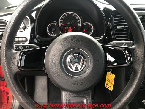 Used 2014 Volkswagen Beetle 1.8T image 12