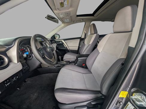 Used 2015 Toyota RAV4 XLE AWD/4WD image 20