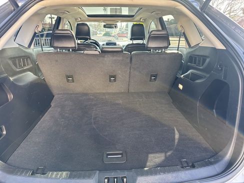 Used 2024 Ford Edge SEL w/ Convenience Package image 5