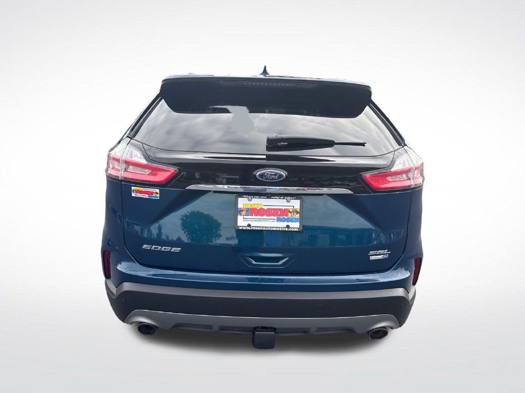 Used 2020 Ford Edge SEL w/ Convenience Package AWD/4WD image 4