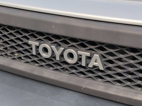 Used 2007 Toyota FJ Cruiser 4WD image 28