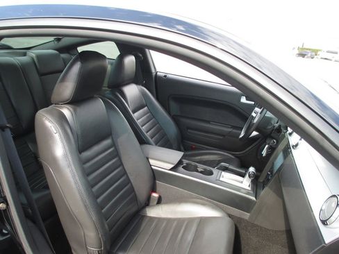Used 2005 Ford Mustang GT image 15