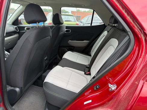 Certified 2024 Hyundai Venue SEL FWD image 16