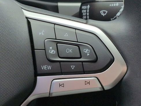 Used 2022 Volkswagen Atlas Cross Sport SE w/ Black Wheel Package image 25