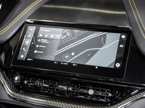 Used 2025 Aston Martin DBX 707 image 10