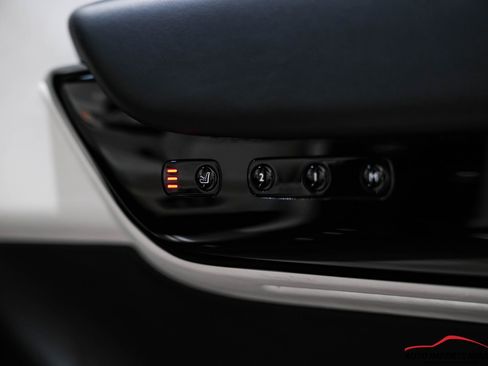 Used 2022 Rolls-Royce Cullinan image 52