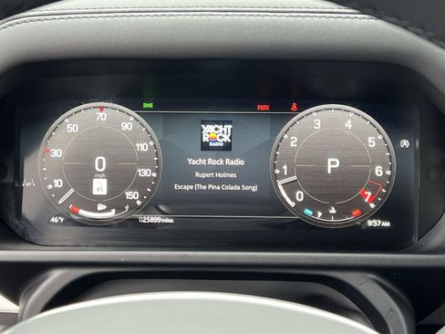 Used 2025 Land Rover Defender 110 S image 15