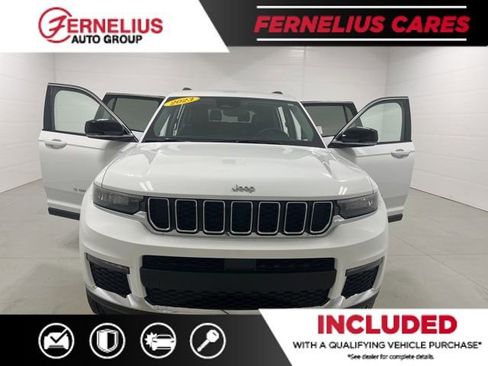 Used 2023 Jeep Grand Cherokee L Limited w/ Trailer Tow Group (B) image 11