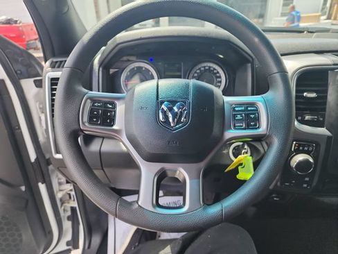 Used 2024 RAM 1500 Warlock AWD/4WD image 14