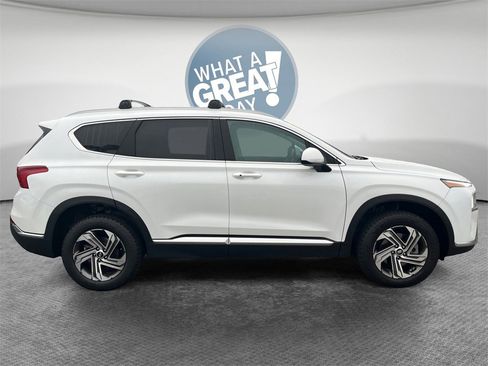 Used 2022 Hyundai Santa Fe SEL image 2