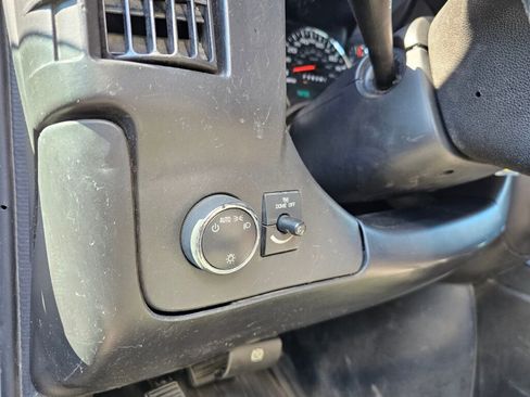 Used 2014 Chevrolet Express 3500 Extended w/ Chrome Appearance Package image 16