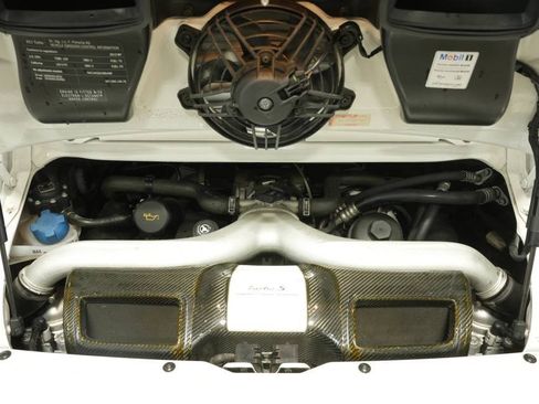 Used 2013 Porsche 911 Turbo S image 27