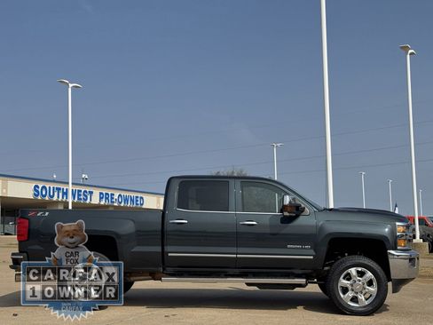 Used 2018 Chevrolet Silverado 2500 LTZ w/ Duramax Plus Package image 3