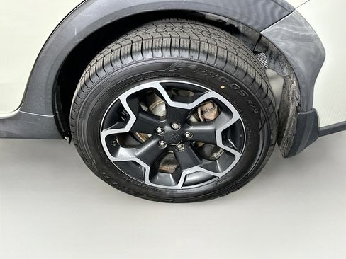 Used 2014 Subaru Crosstrek 2.0i Limited image 11